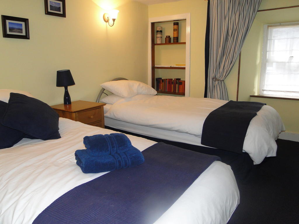The Red Lion Inn Doune Room photo